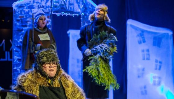 Спектакль «Попугай и веники»