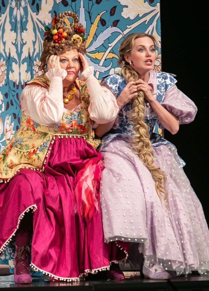 Спектакль «Не в свои сани не садись»