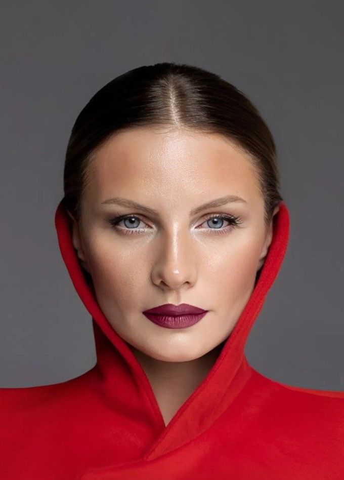 Ева Власова