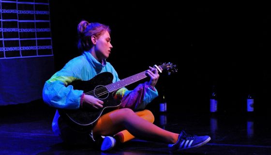 Спектакль «Пол это лава, а Маша ШЛВ»