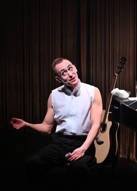 Спектакль «Вертинский»