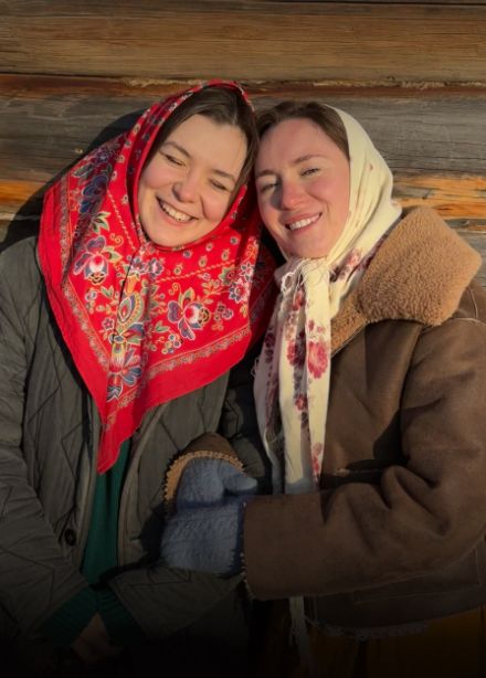 Святочный концерт-вечерка. Песни, гадания, разговоры. Глафира Утемова и Даша Калина