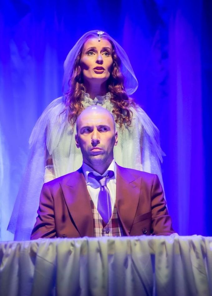 Спектакль «Магия любви, или Не стреляйте в экстрасенса»