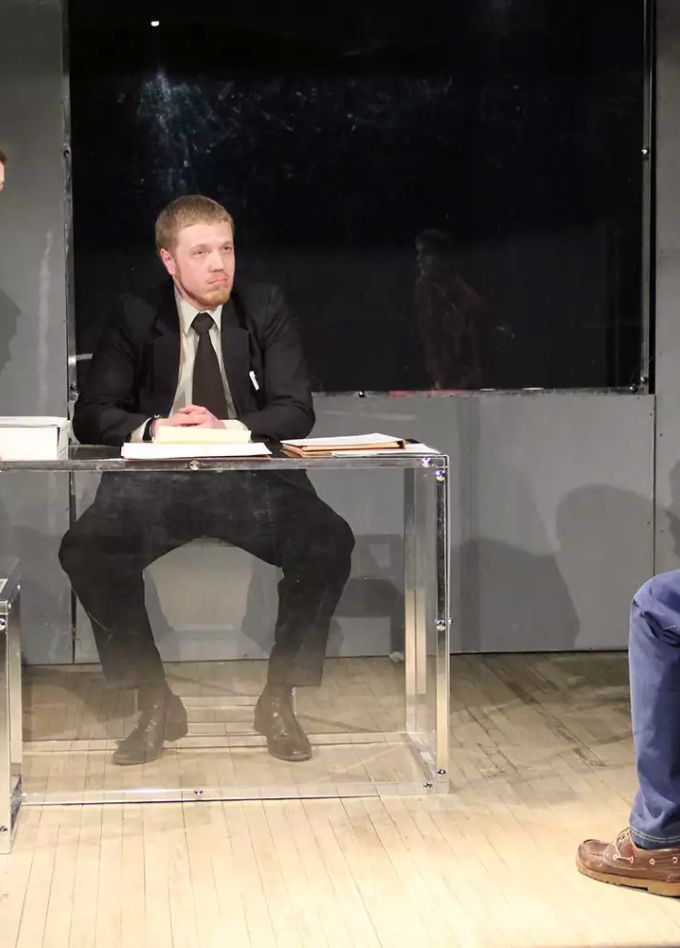 Человек-подушка