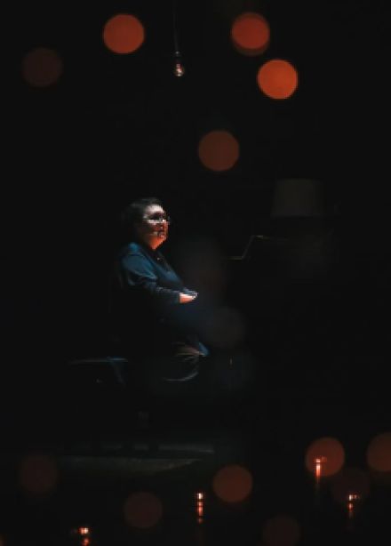 И чувства вновь крылаты....