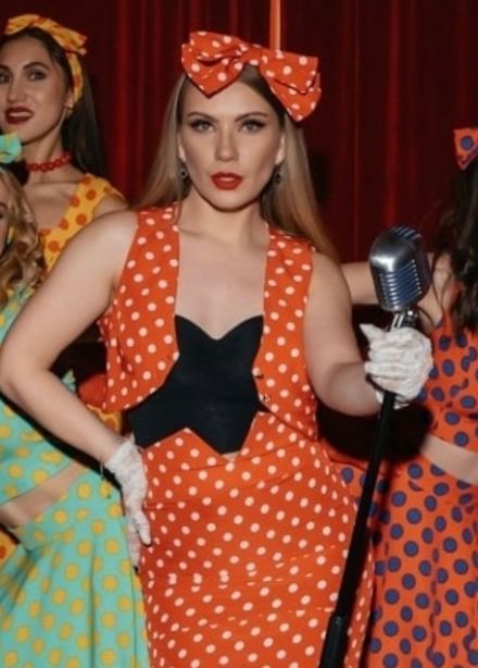 В джазе только девушки