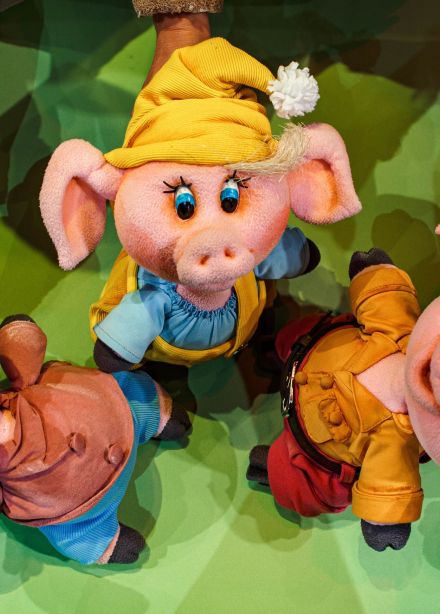 Три поросёнка