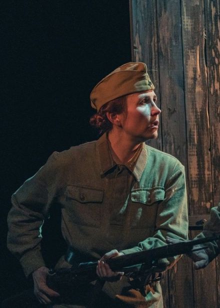 Спектакль «А зори здесь тихие»