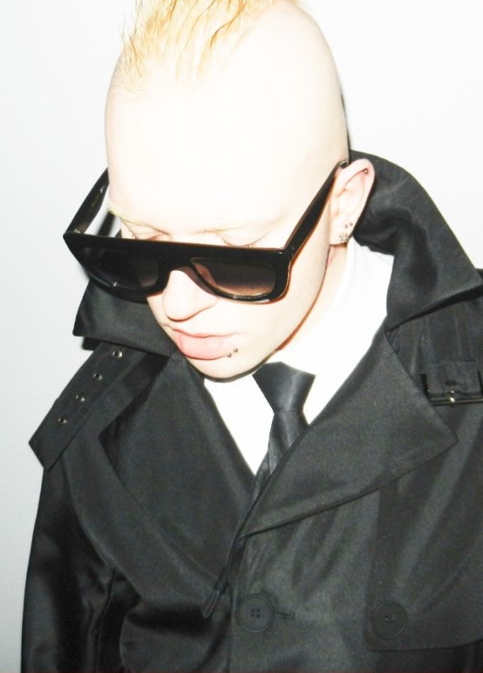 Huzzy B
